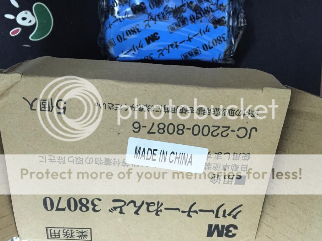 Đất sét 3M còn vài cục bán chơi.