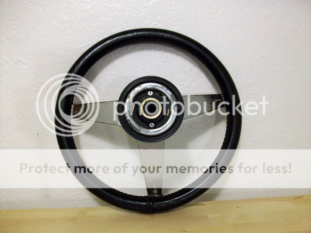 Steering wheel with small spline adapter. VW Vortex Volkswagen Forum