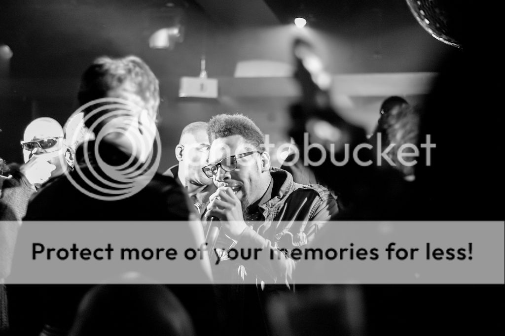 IMAGE: http://i360.photobucket.com/albums/oo48/elay612/319e8d93-29b4-43d6-a2bf-9eb29df5b16e_zpsd8522073.jpg