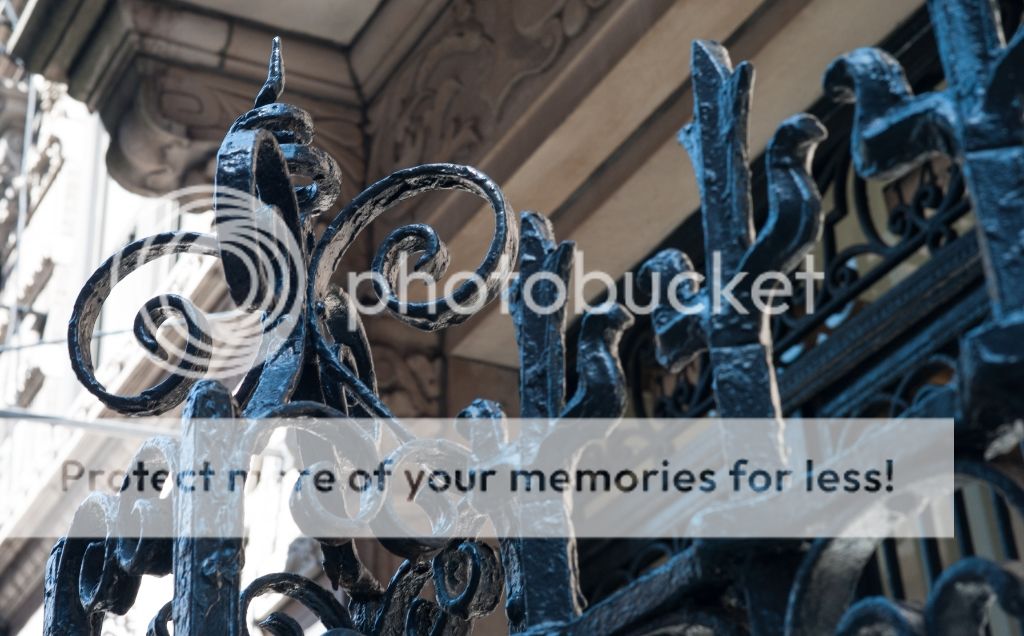 IMAGE: http://i360.photobucket.com/albums/oo48/elay612/L1004423_zps61a46dbc.jpg