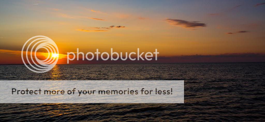 IMAGE: http://i360.photobucket.com/albums/oo48/elay612/Sunset7_zps57502210.jpg